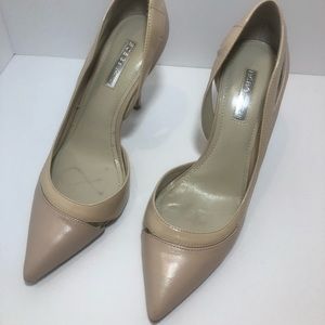 Sale 🔥🔥🔥 BCBGeneration Nude Cut out Heels